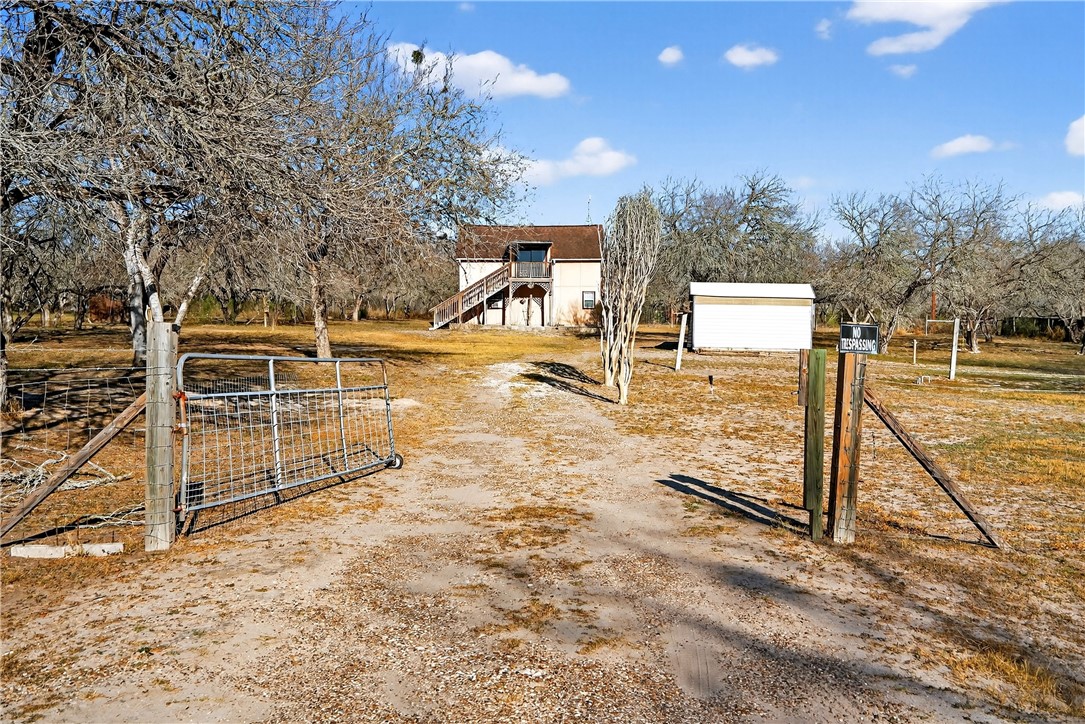 5752 Mockingbird Ln, Mathis, TX, 78368 | 471827 | Realty Texas LLC