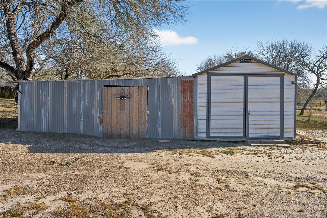 5752 Mockingbird Ln, Mathis, TX, 78368 | 471827 | Realty Texas LLC