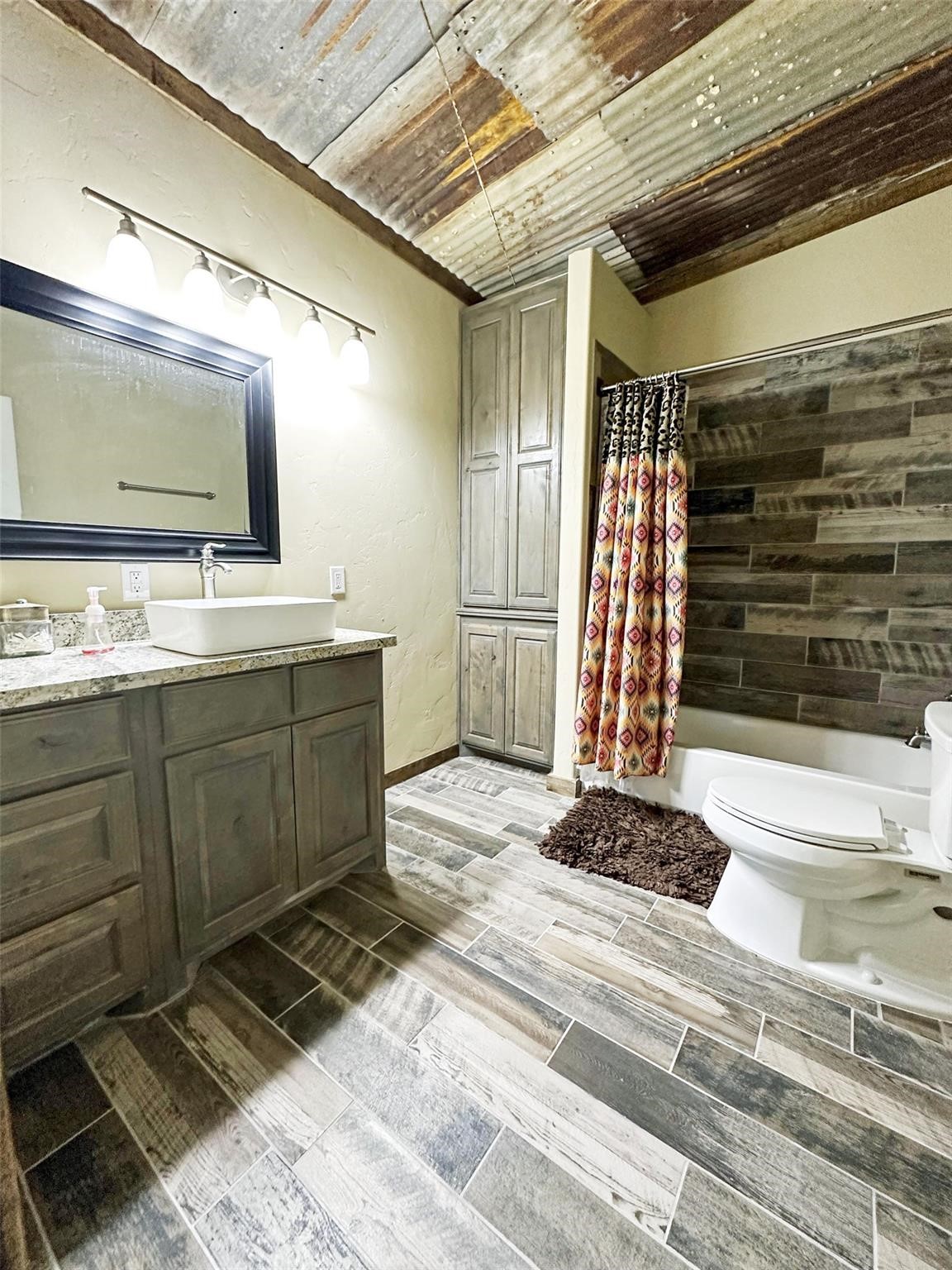 1990 Jim Harry Loop, Sunset, TX, 76270 | 21187635 | Realty Texas LLC