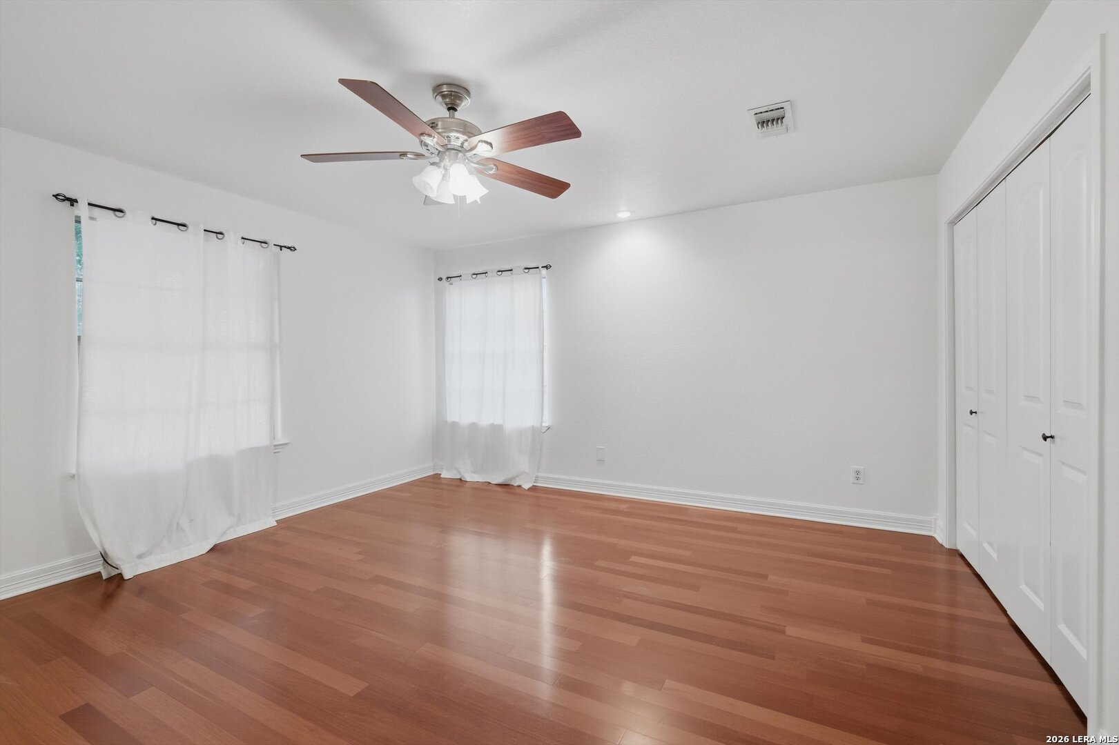 101 lynx, Devine, TX, 78016 | 1955175 | Realty Texas LLC