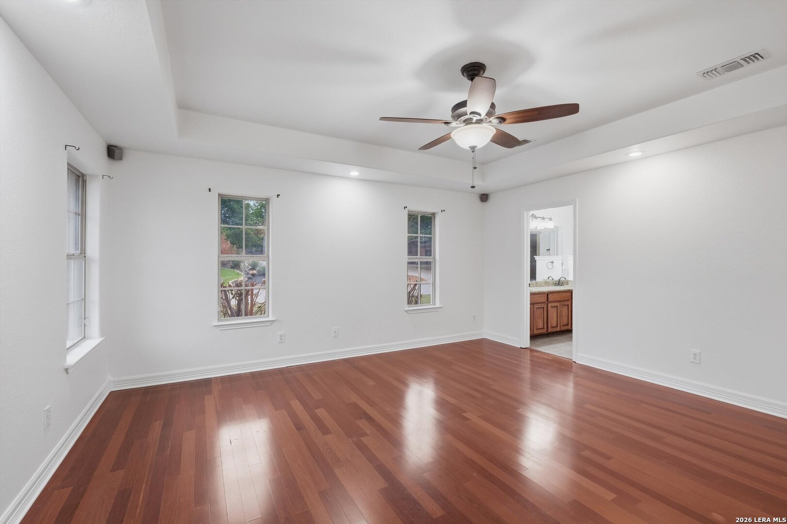 101 lynx, Devine, TX, 78016 | 1955175 | Realty Texas LLC
