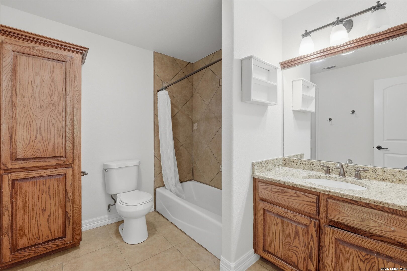 101 lynx, Devine, TX, 78016 | 1955175 | Realty Texas LLC