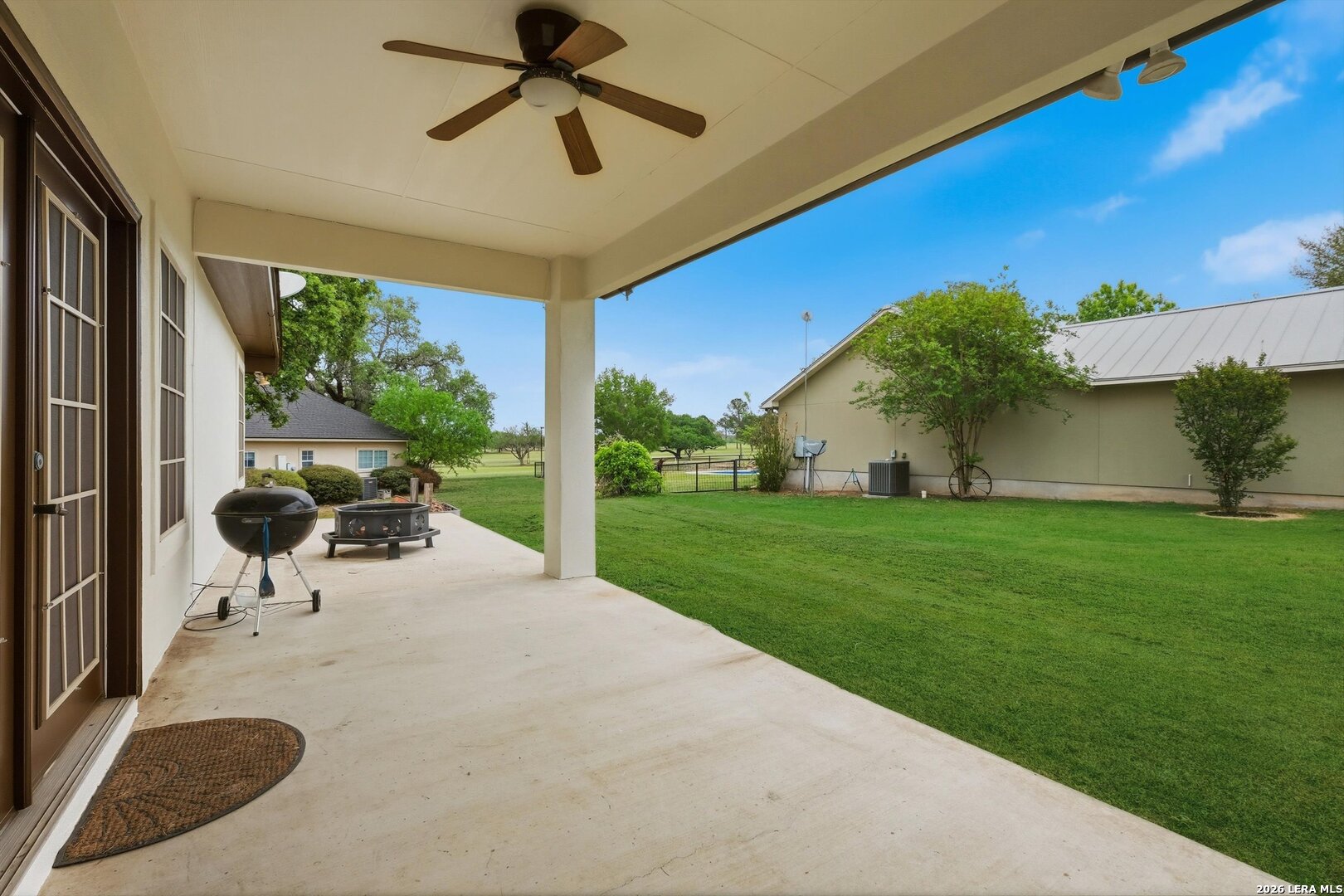101 lynx, Devine, TX, 78016 | 1955175 | Realty Texas LLC
