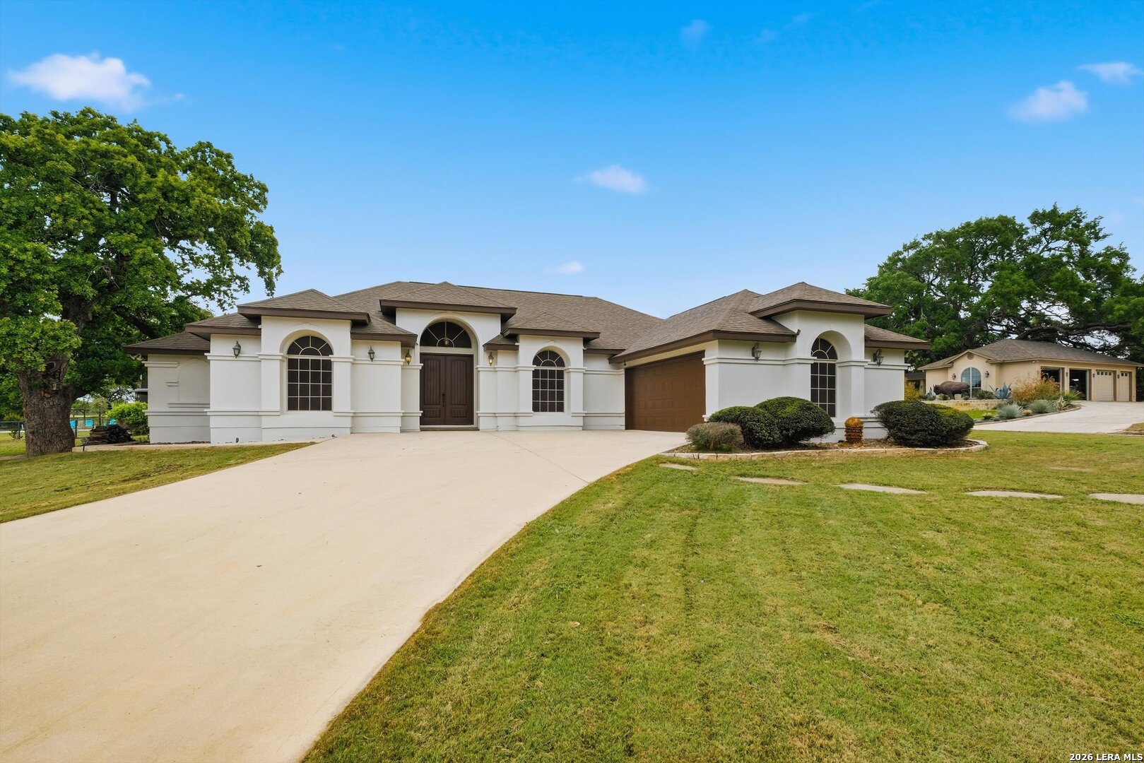 101 lynx, Devine, TX, 78016 | 1955175 | Realty Texas LLC
