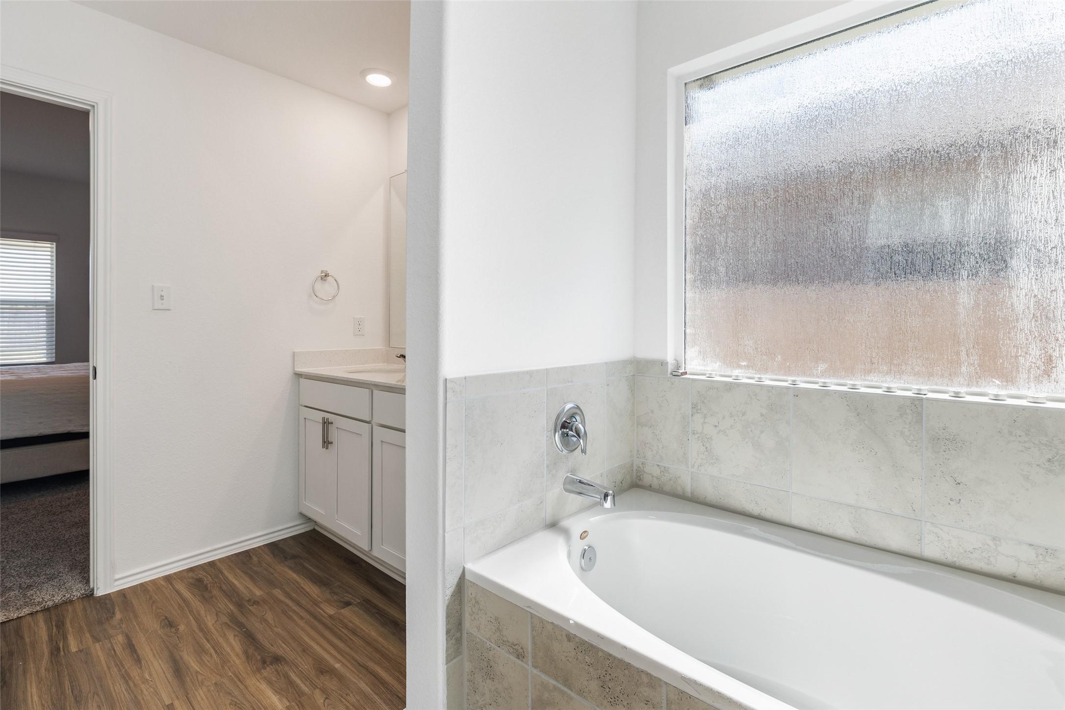 107 Isaac Millsaps TRL, Bastrop, TX, 78602 | 6035877 | Realty Texas LLC