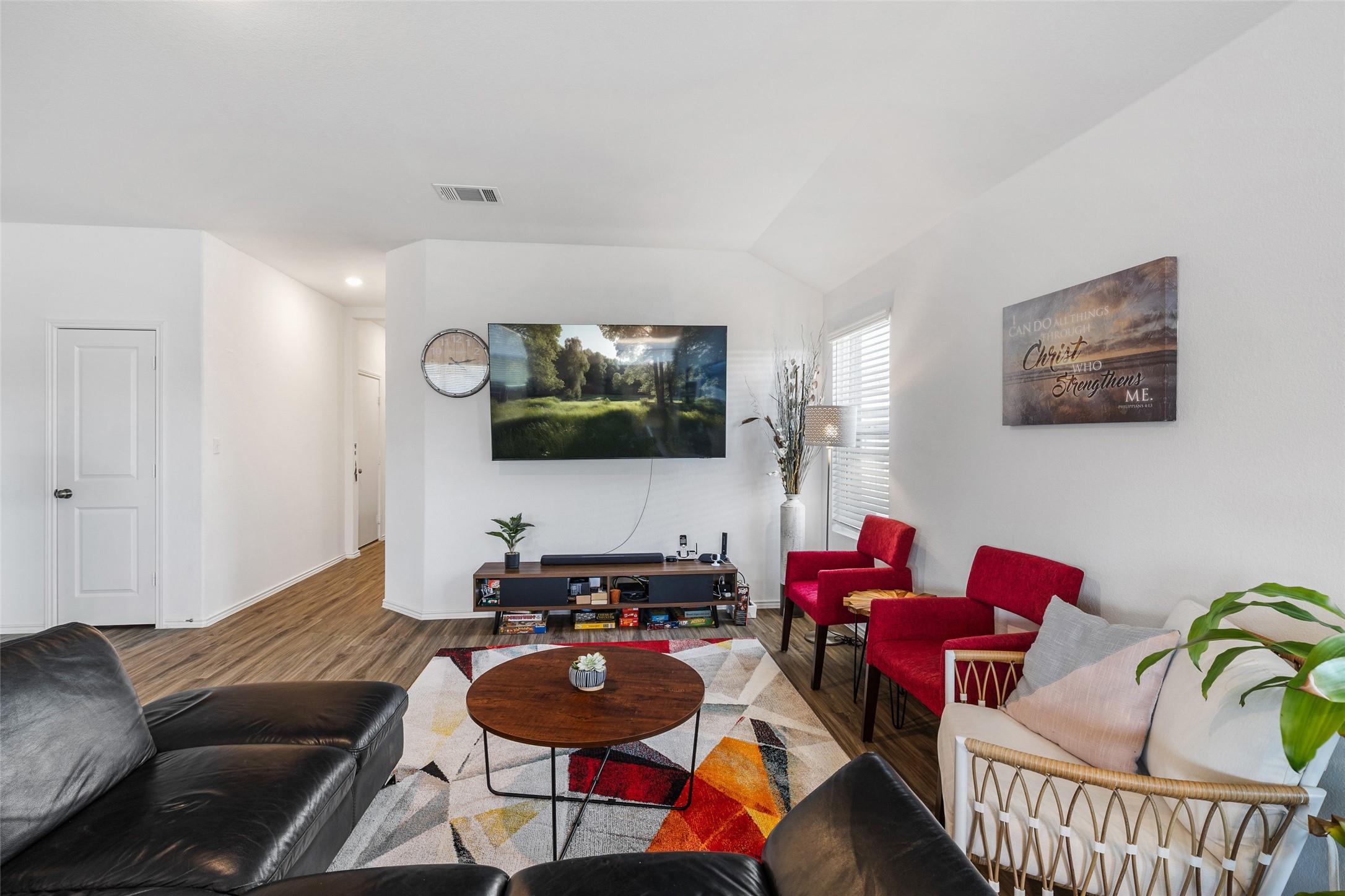 107 Isaac Millsaps TRL, Bastrop, TX, 78602 | 6035877 | Realty Texas LLC