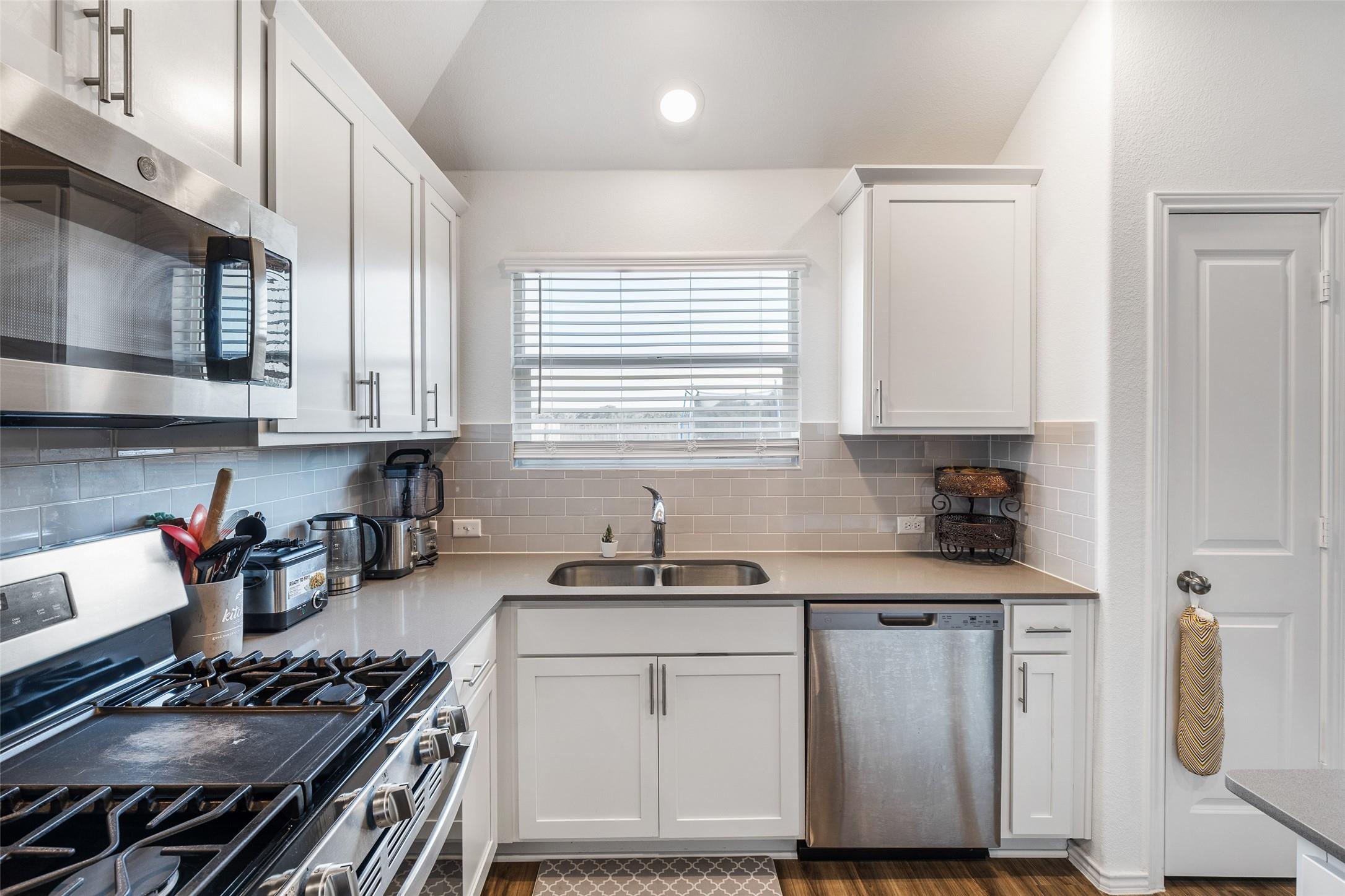 107 Isaac Millsaps TRL, Bastrop, TX, 78602 | 6035877 | Realty Texas LLC