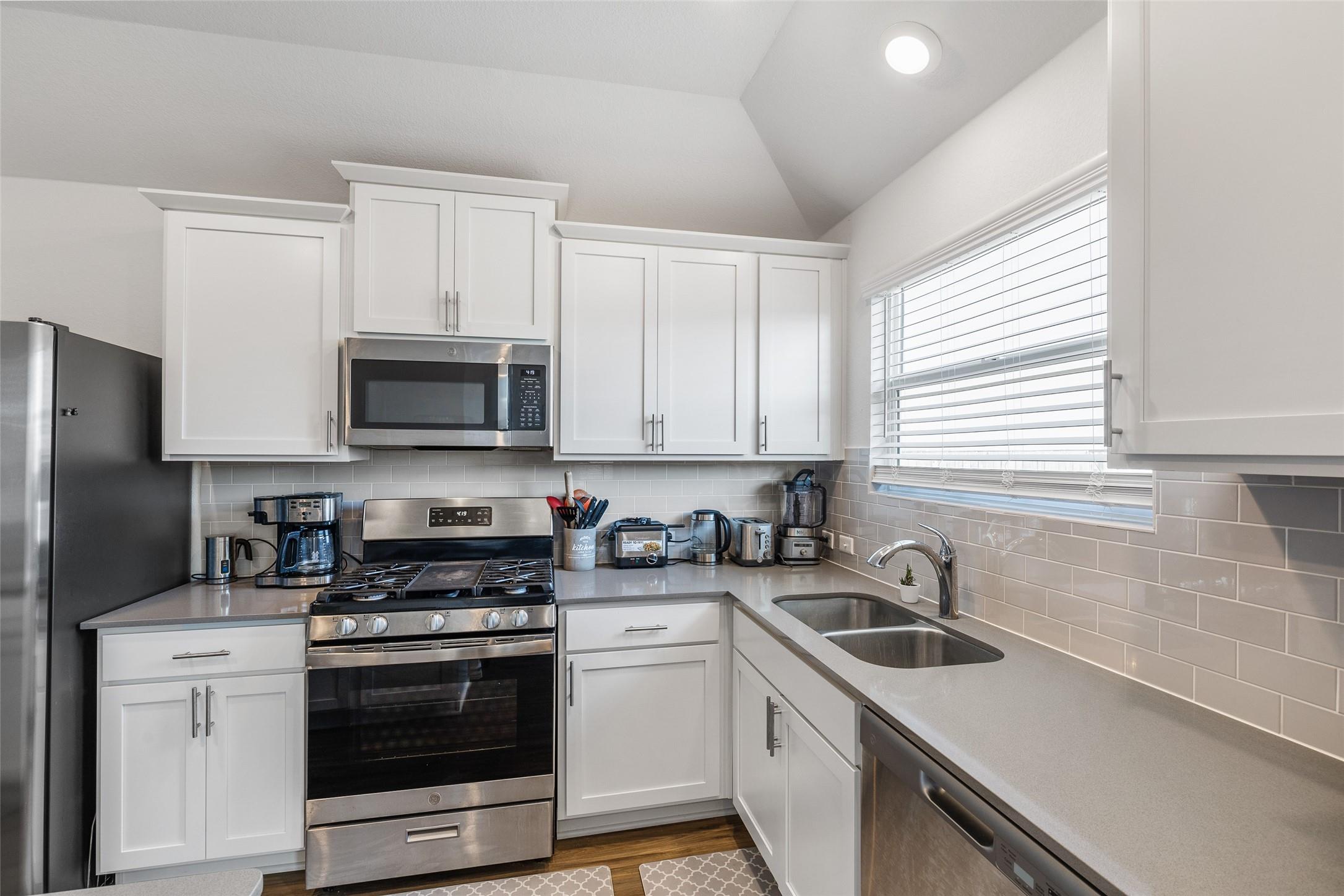 107 Isaac Millsaps TRL, Bastrop, TX, 78602 | 6035877 | Realty Texas LLC