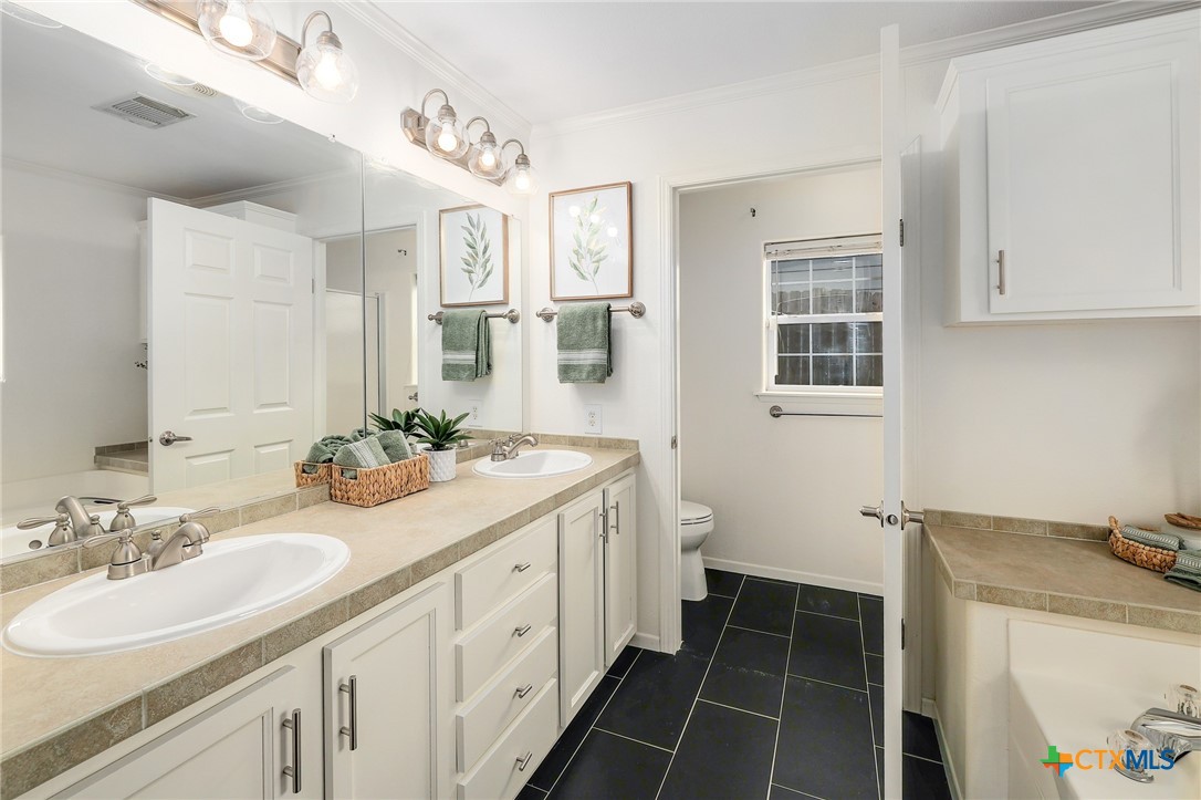 4607 Cedar Point Drive, Austin, TX, 78723 | 606679 | Realty Texas LLC