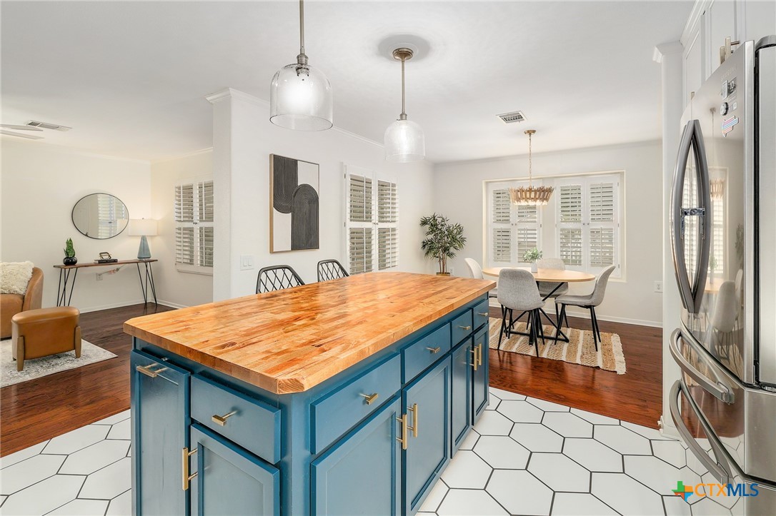 4607 Cedar Point Drive, Austin, TX, 78723 | 606679 | Realty Texas LLC