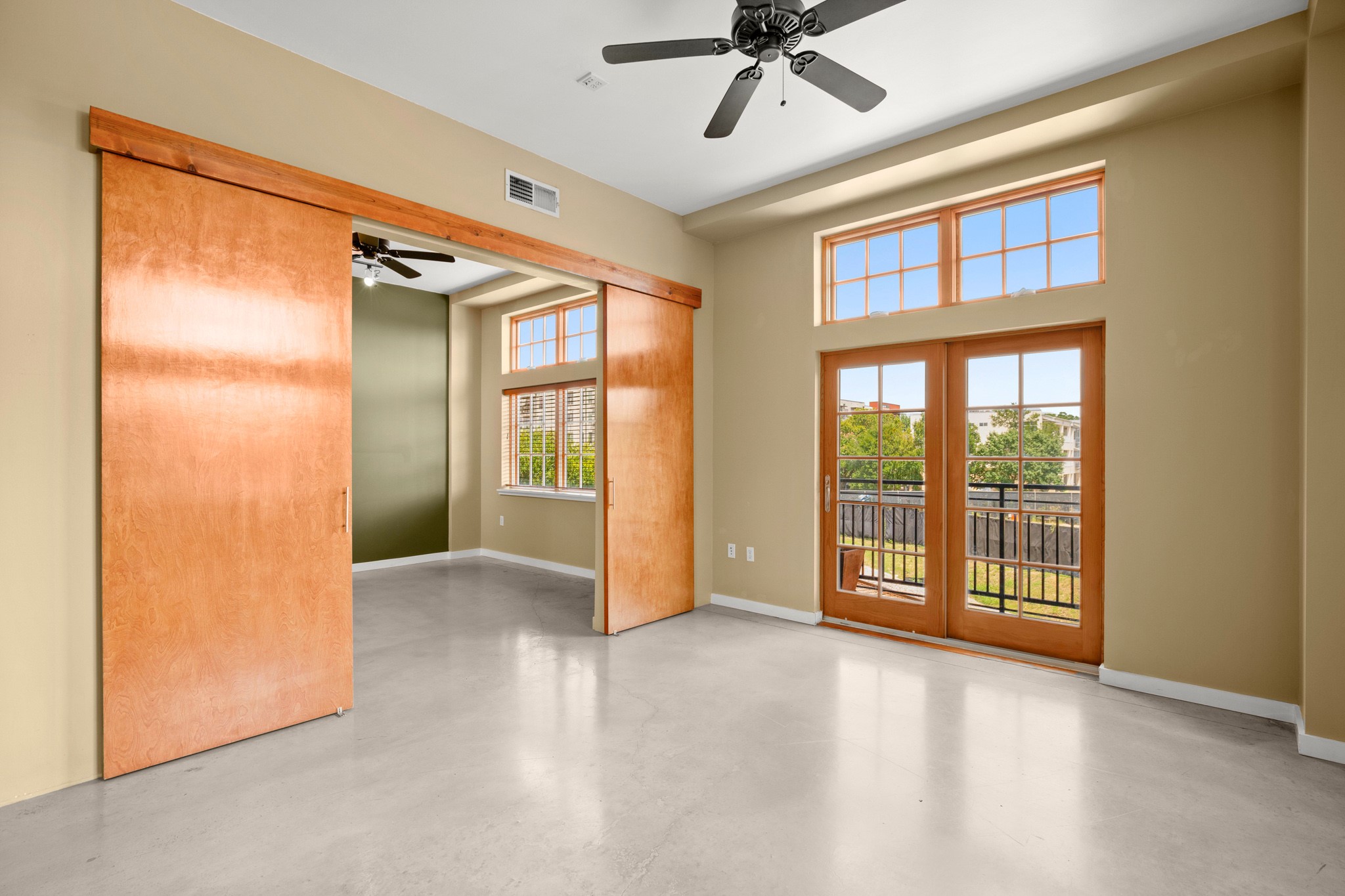 2235 E 6th ST 204, Austin, TX, 78702 | 2130819 | Realty Texas LLC