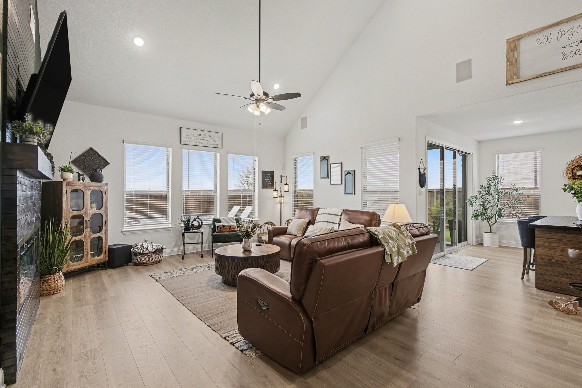 4204 Hacienda Parkway, Joshua, TX, 76058 | 21217165 | Realty Texas LLC