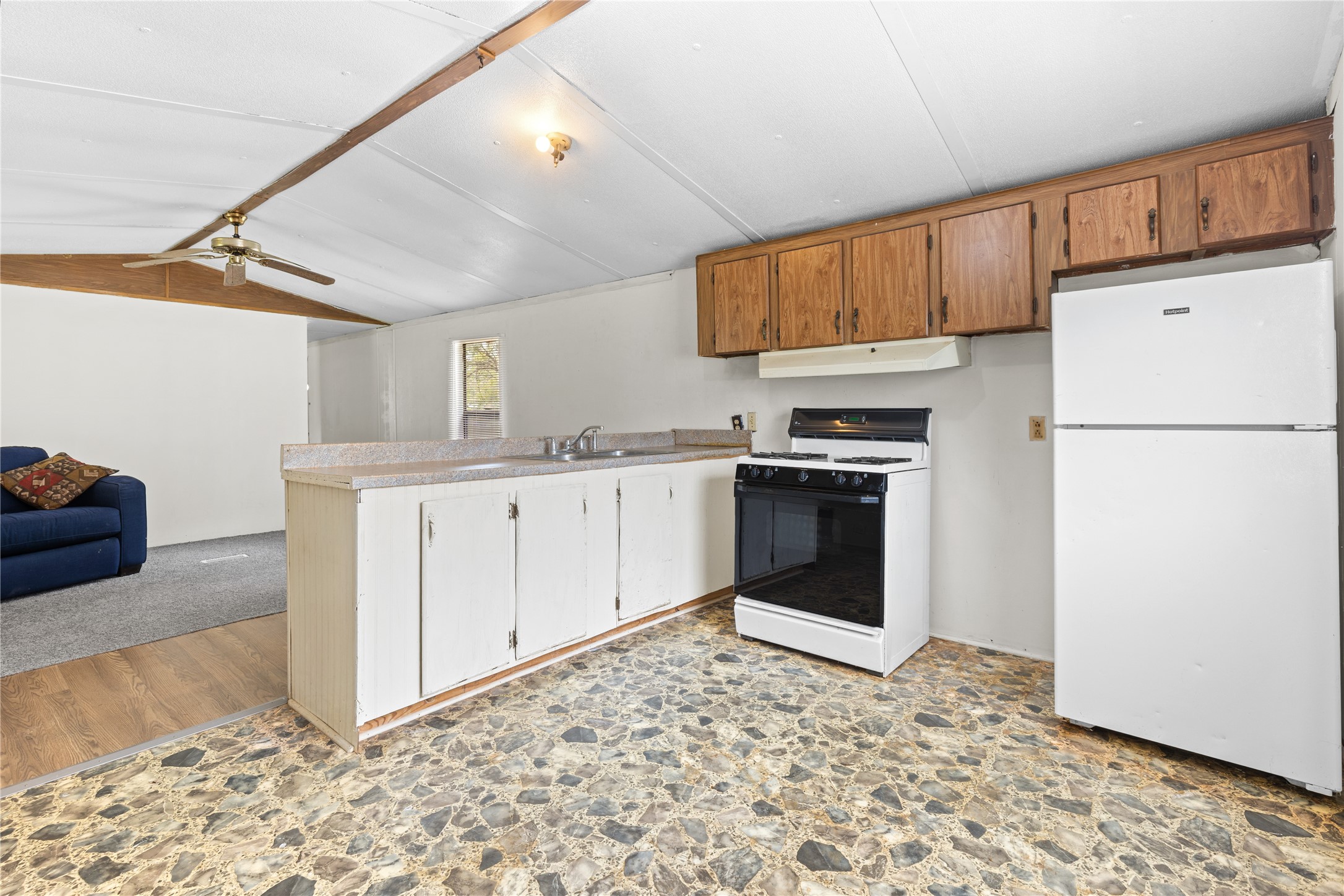 370 Lakeside Circle, Trinity, TX, 75862 | 70448476 | Realty Texas LLC