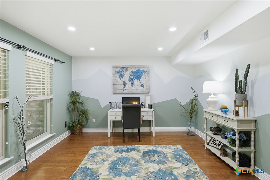 1306 Oakridge Drive, Round Rock, TX, 78681 | 609623 | Realty Texas LLC
