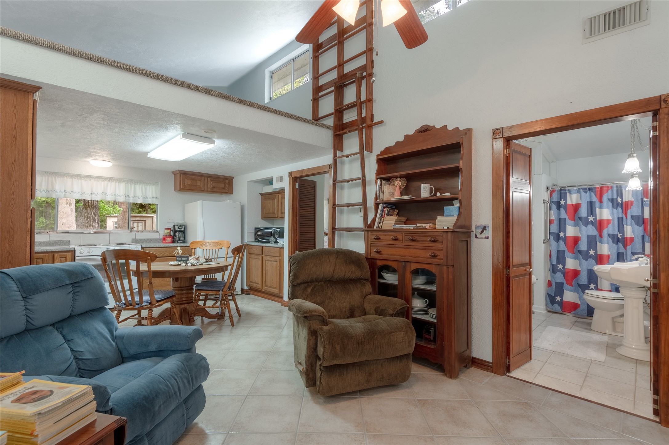 318 Timberline Drive, Trinity, TX, 75862 | 53190867 | Realty Texas LLC
