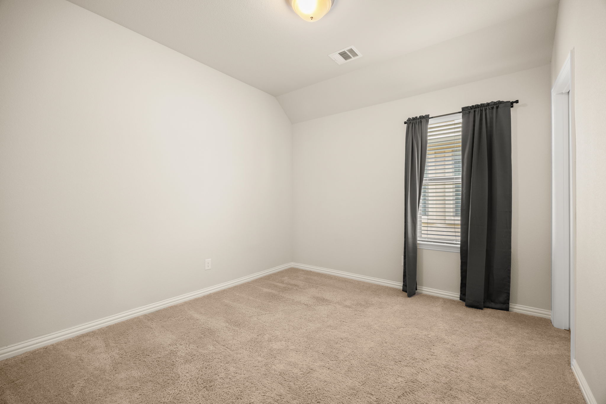 2452 Millbrook LOOP, Leander, TX, 78641 | 9380914 | Realty Texas LLC