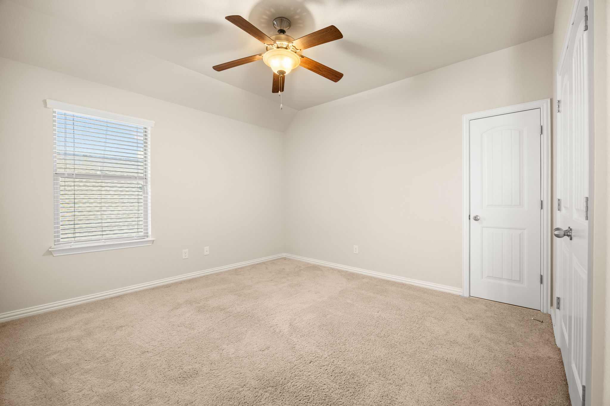 2452 Millbrook LOOP, Leander, TX, 78641 | 9380914 | Realty Texas LLC
