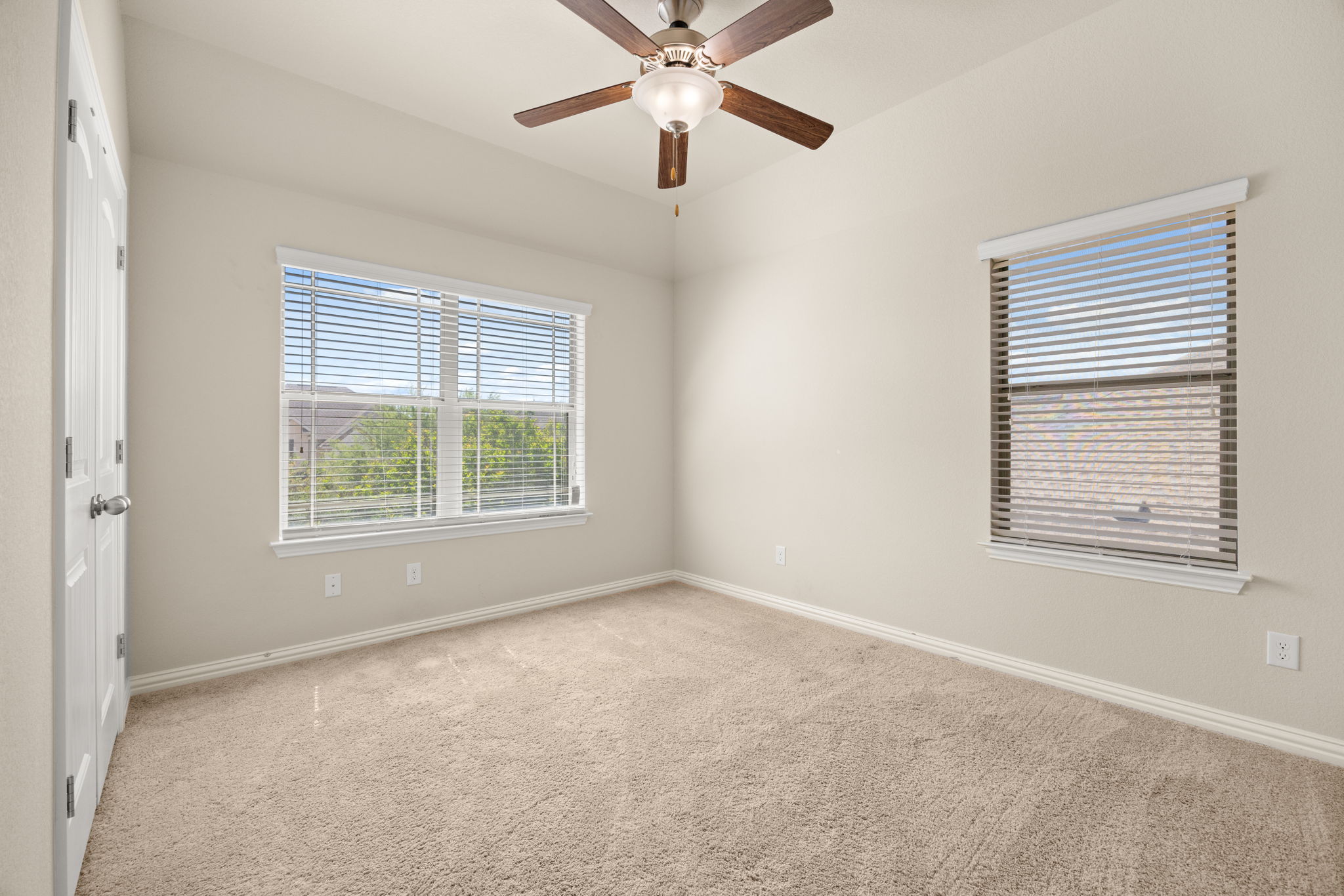 2452 Millbrook LOOP, Leander, TX, 78641 | 9380914 | Realty Texas LLC
