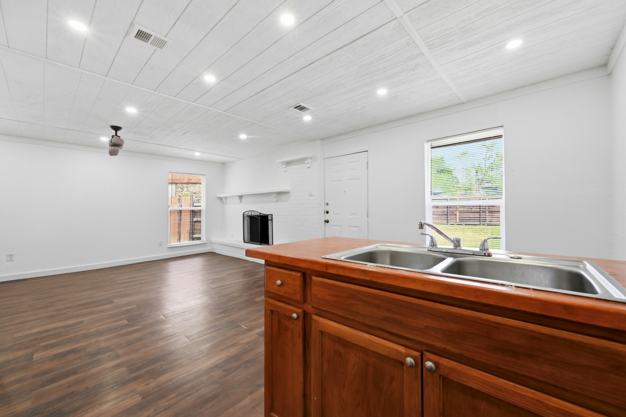 5104 Spruce CV A, Austin, TX, 78744 | 8274197 | Realty Texas LLC
