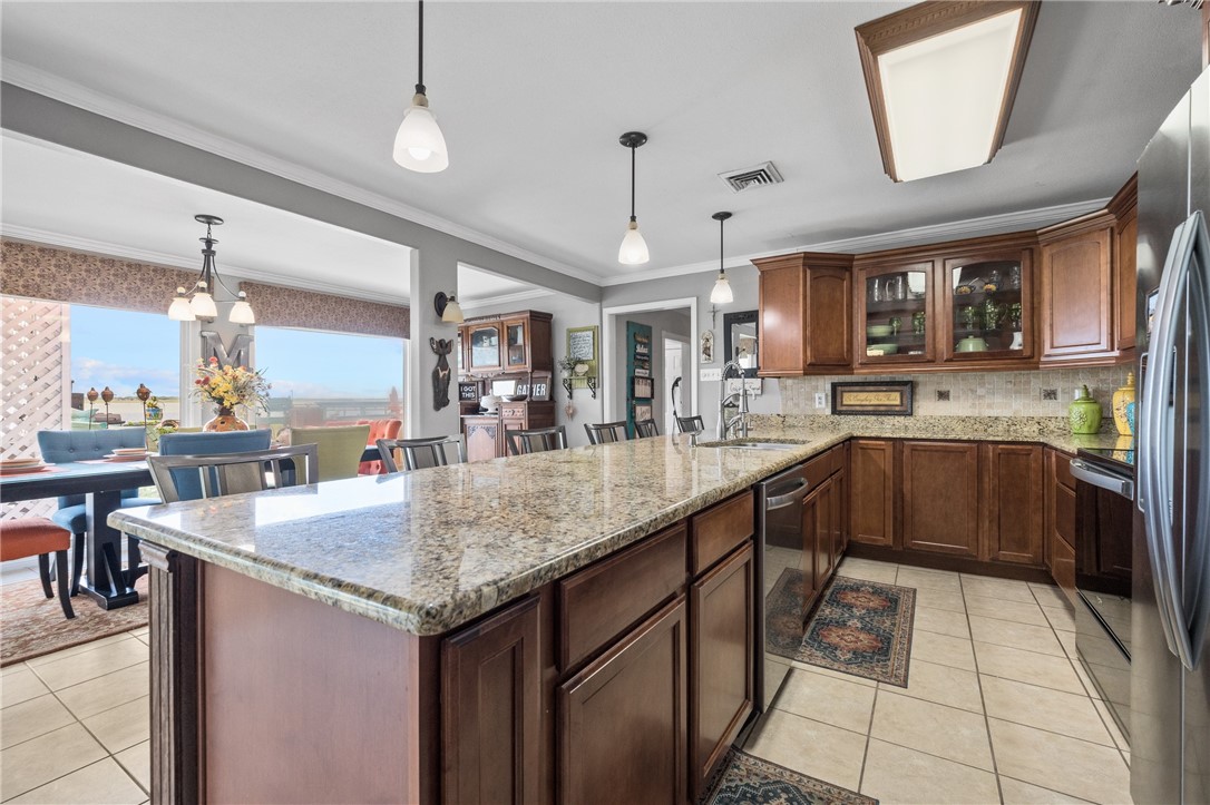 116 Sunset Dr, Mathis, TX, 78368 | 474708 | Realty Texas LLC