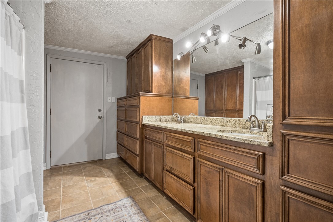 116 Sunset Dr, Mathis, TX, 78368 | 474708 | Realty Texas LLC