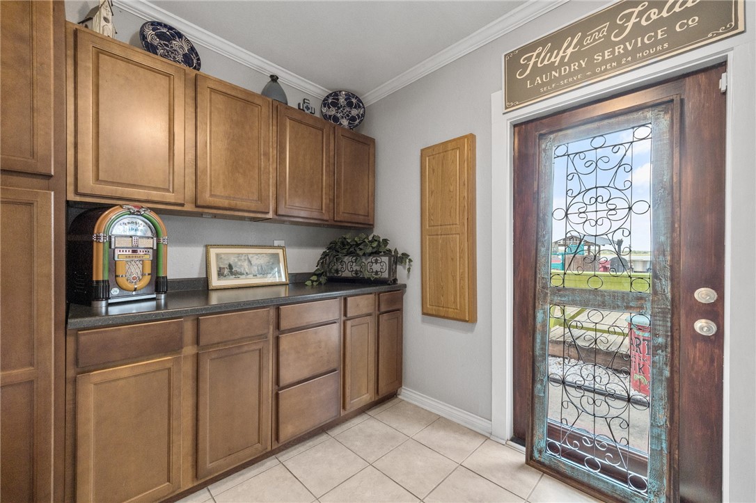 116 Sunset Dr, Mathis, TX, 78368 | 474708 | Realty Texas LLC