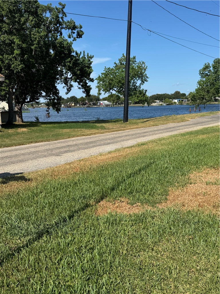 116 Sunset Dr, Mathis, TX, 78368 | 474708 | Realty Texas LLC