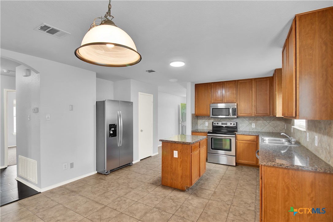 117 Bashaw Loop, Temple, TX, 76502 | 611560 | Realty Texas LLC