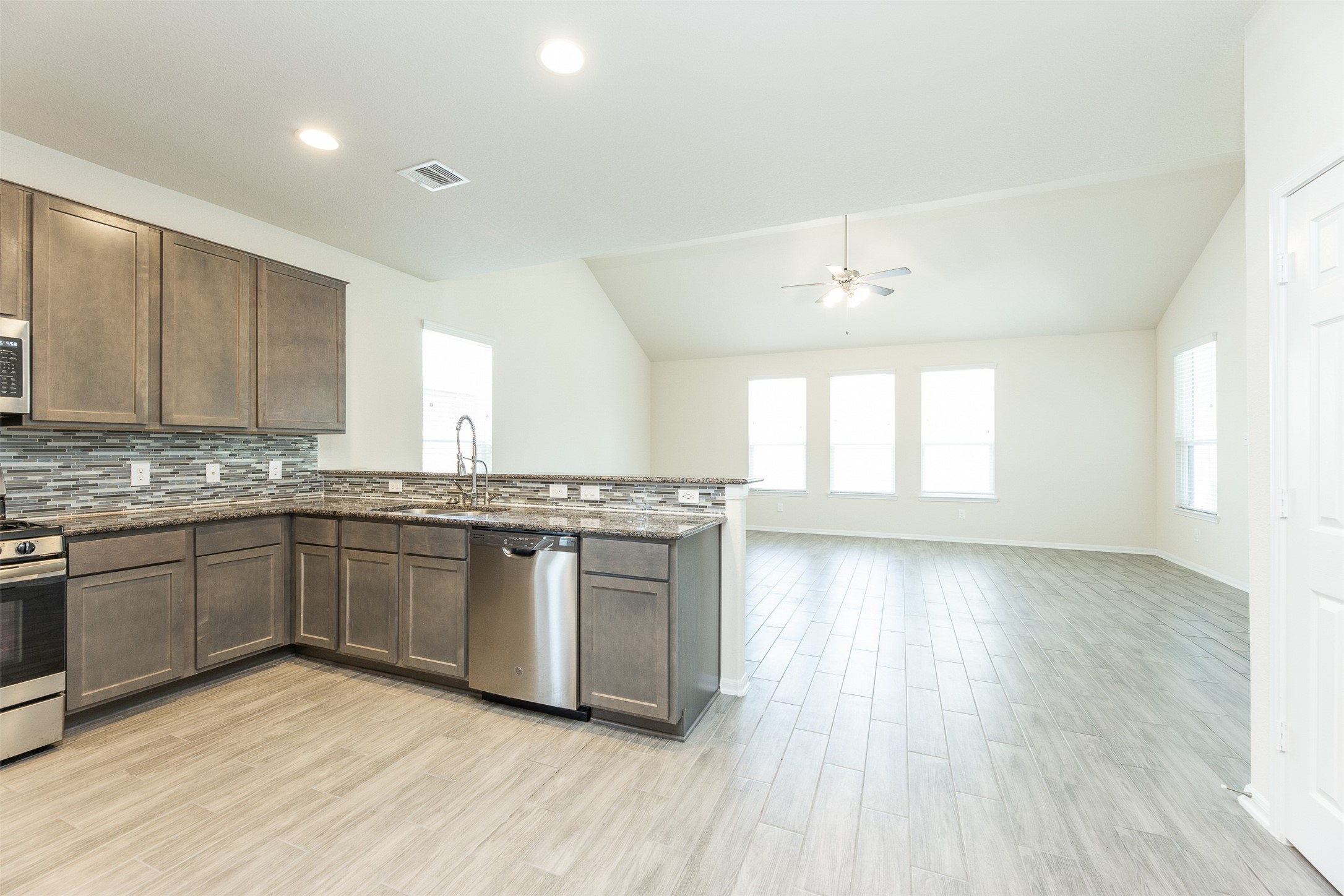 2293 Garden Square Path, Spring, TX, 77386 | 45263486 | Realty Texas LLC