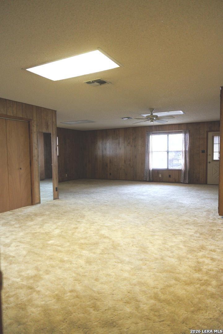 105 S Sayers, Devine, TX, 78016 | 1955769 | Realty Texas LLC