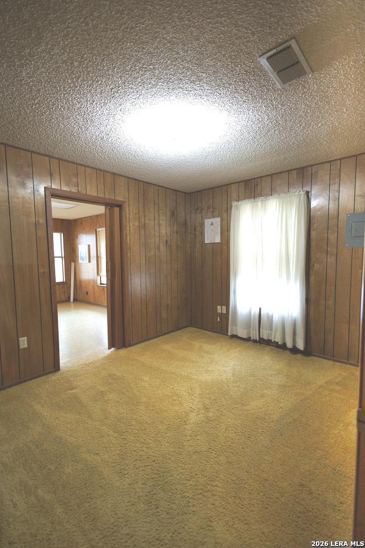 105 S Sayers, Devine, TX, 78016 | 1955769 | Realty Texas LLC