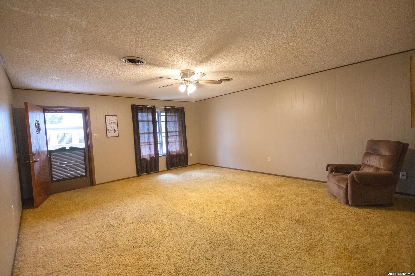 105 S Sayers, Devine, TX, 78016 | 1955769 | Realty Texas LLC