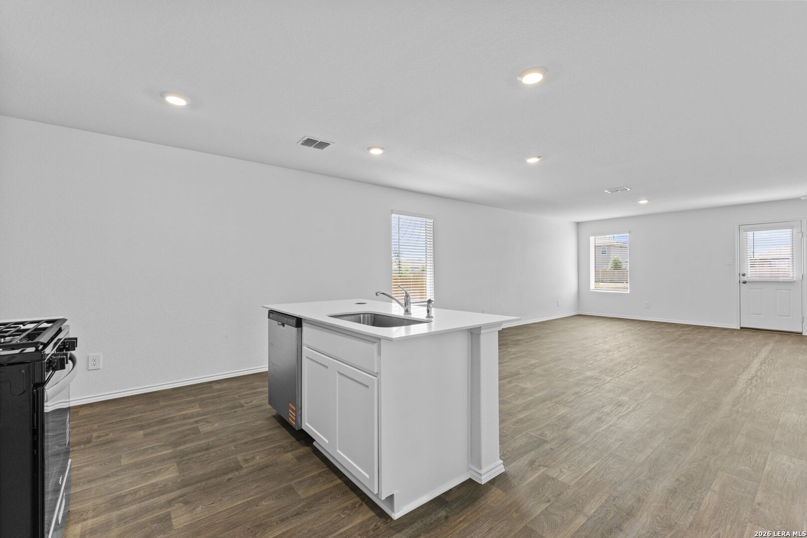 15427 Mint Patch Meadow, Von Ormy, TX, 78073 | 1956058 | Realty Texas LLC