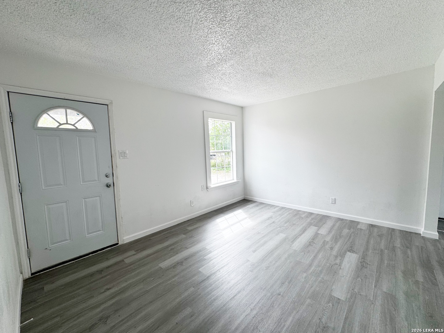 501 CORLEY DR, Devine, TX, 78016 | 1957343 | Realty Texas LLC