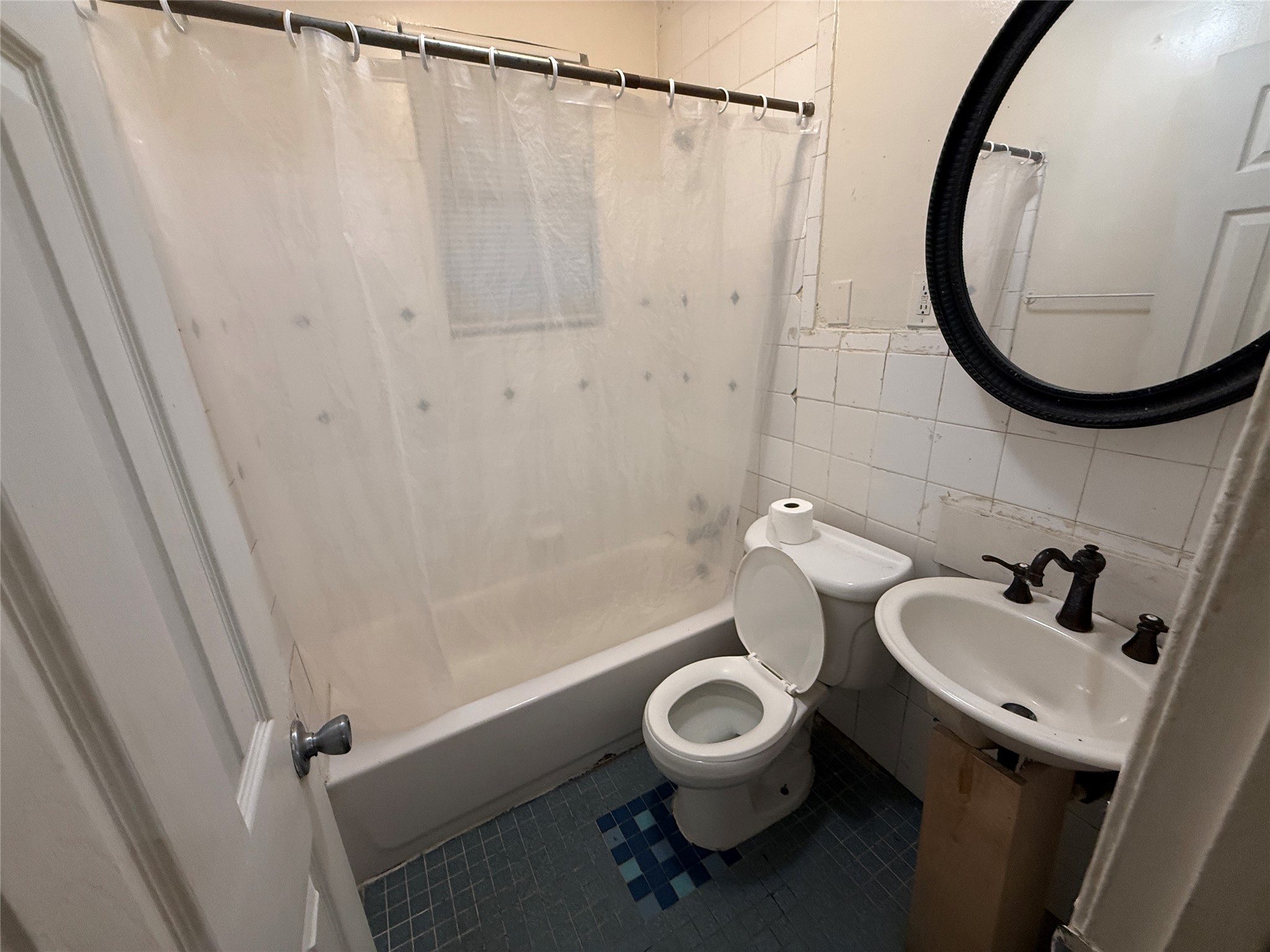 2921 E 12th ST E, Austin, TX, 78702 | 5007621 | Realty Texas LLC