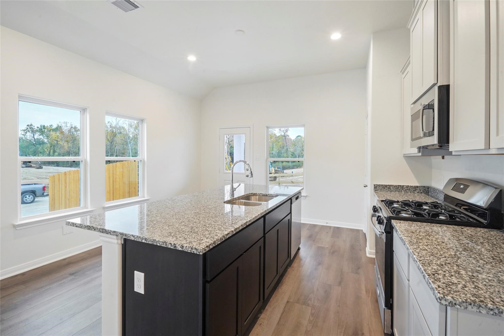 11703 Eclipse Drive, Willis, TX, 77318 | 66097613 | Realty Texas LLC