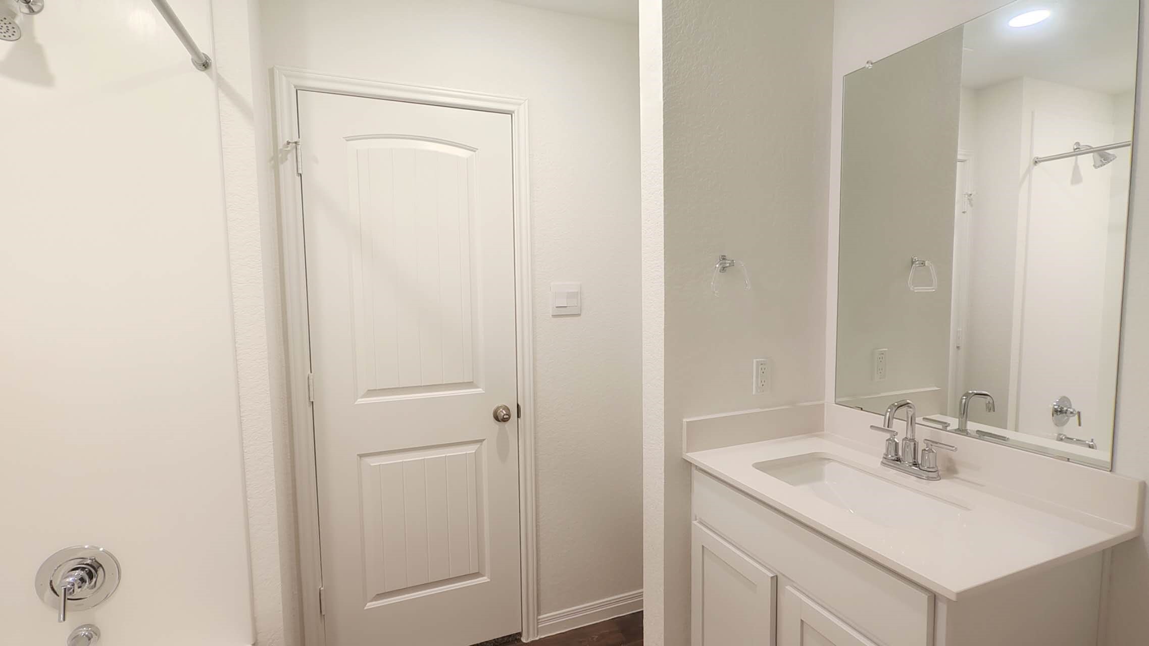 302 Gladiola LOOP, Kyle, TX, 78640 | 8151358 | Realty Texas LLC
