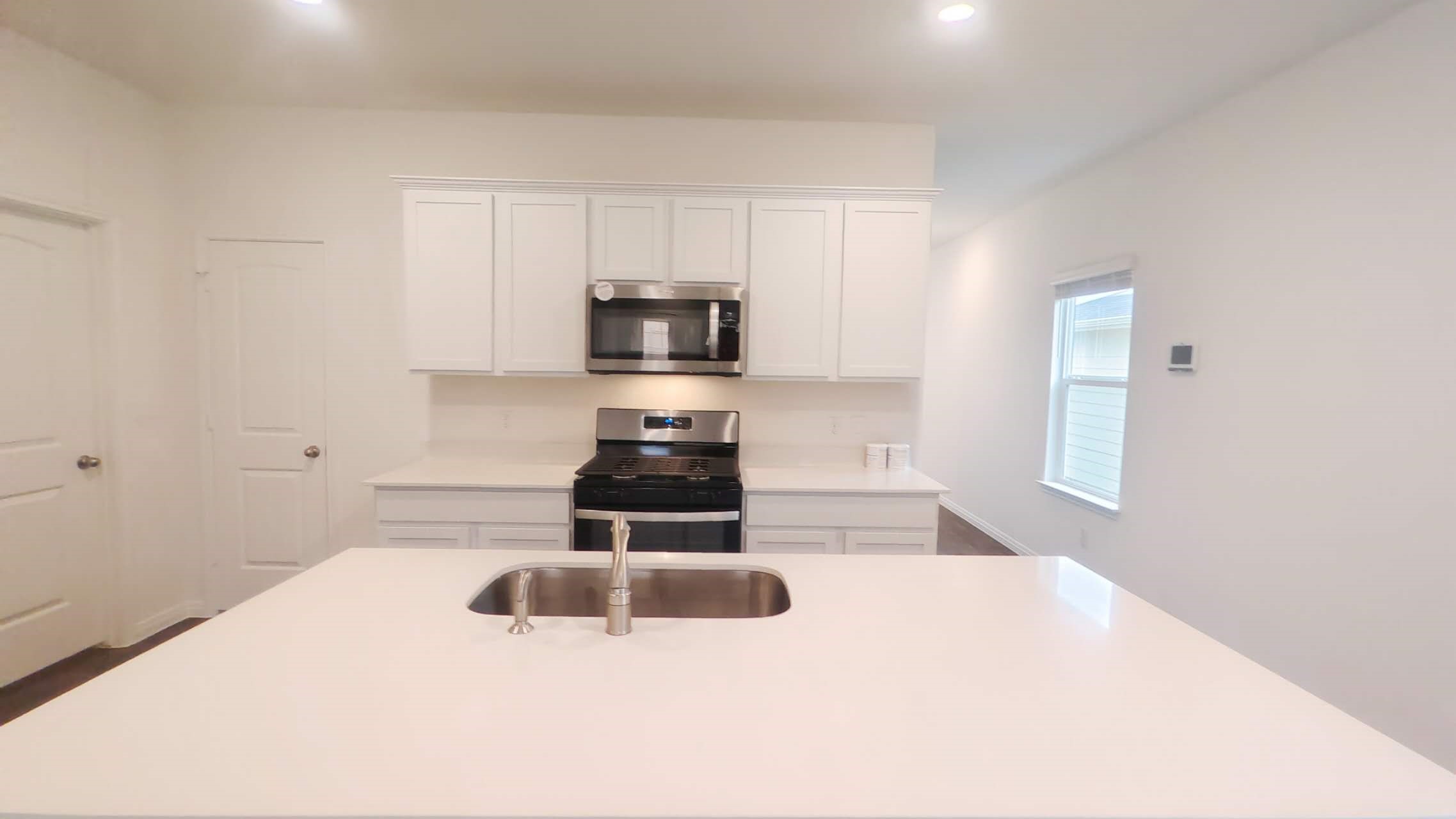302 Gladiola LOOP, Kyle, TX, 78640 | 8151358 | Realty Texas LLC