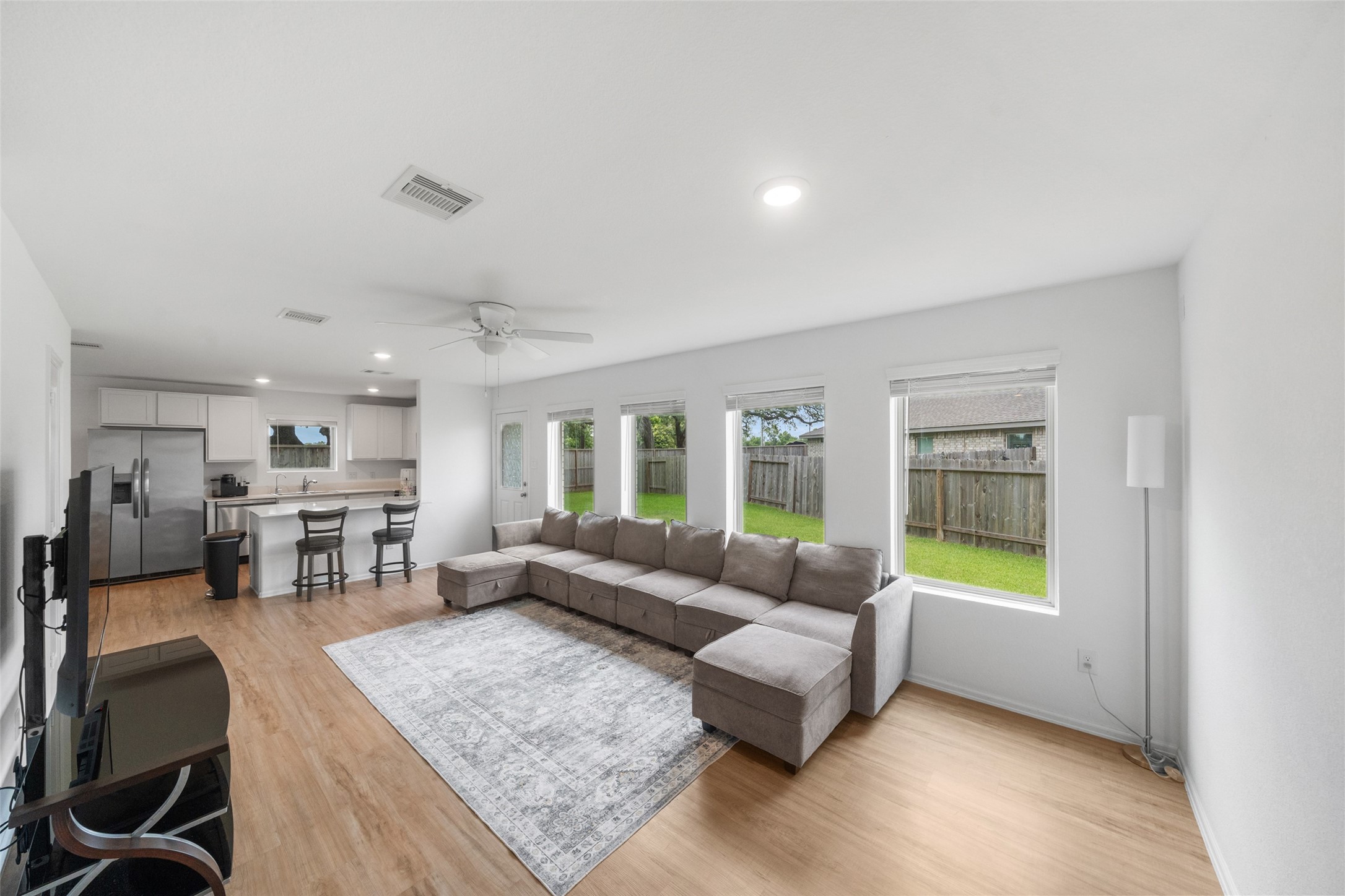 234 Bennett Loop, Angleton, TX, 77515 | 68368697 | Realty Texas LLC