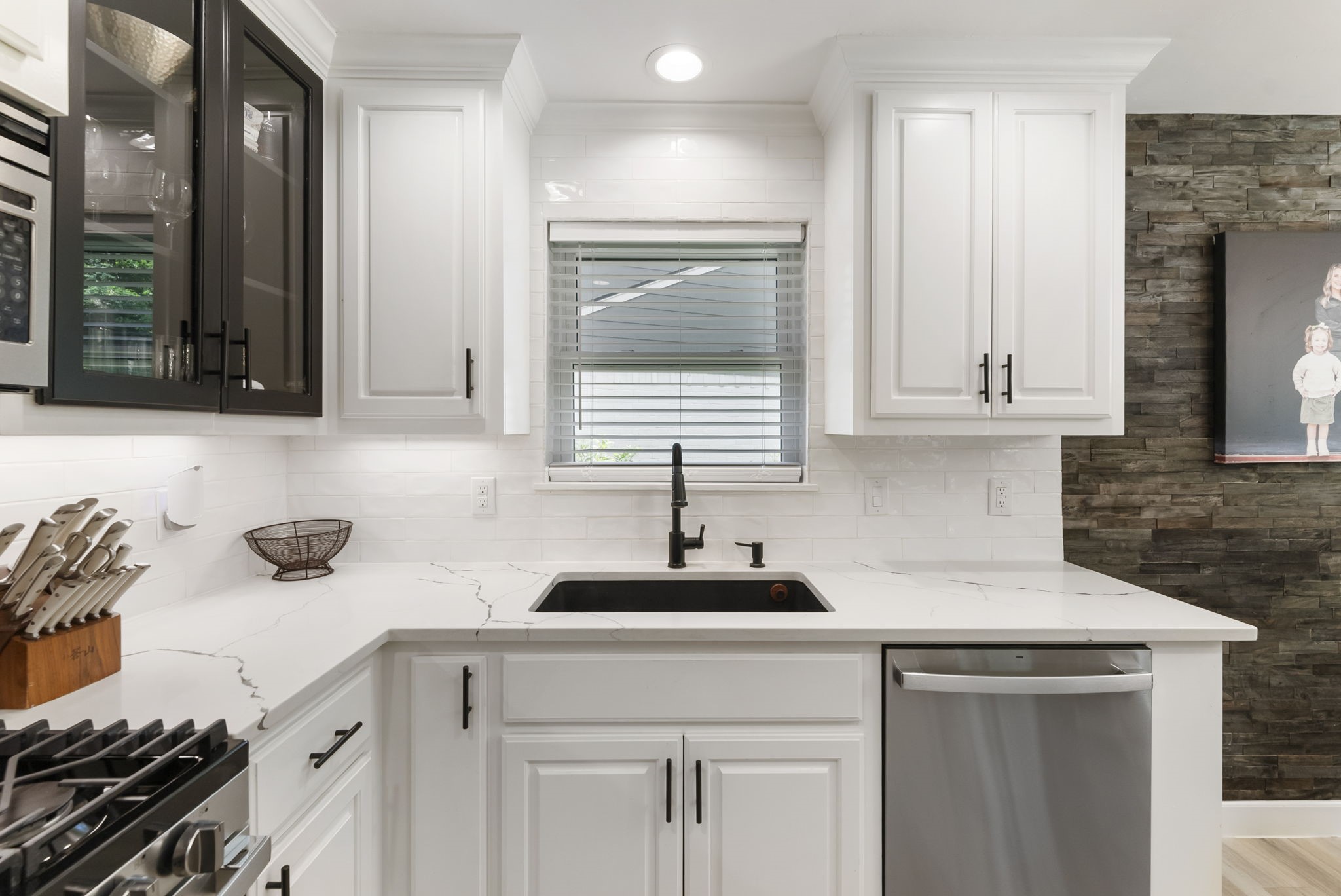 10 E White Willow Circle, Spring, TX, 77381 | 12993160 | Realty Texas LLC