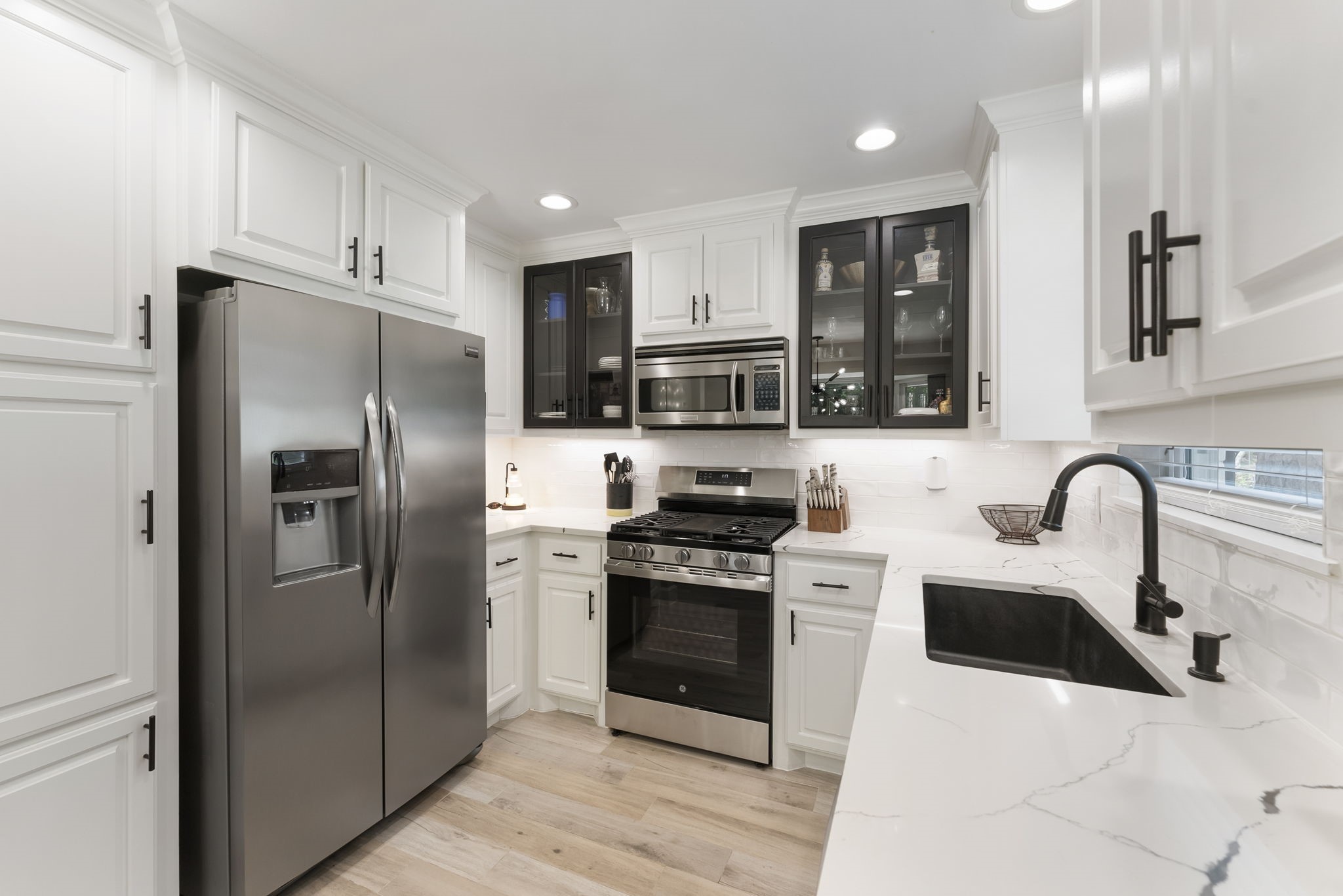 10 E White Willow Circle, Spring, TX, 77381 | 12993160 | Realty Texas LLC