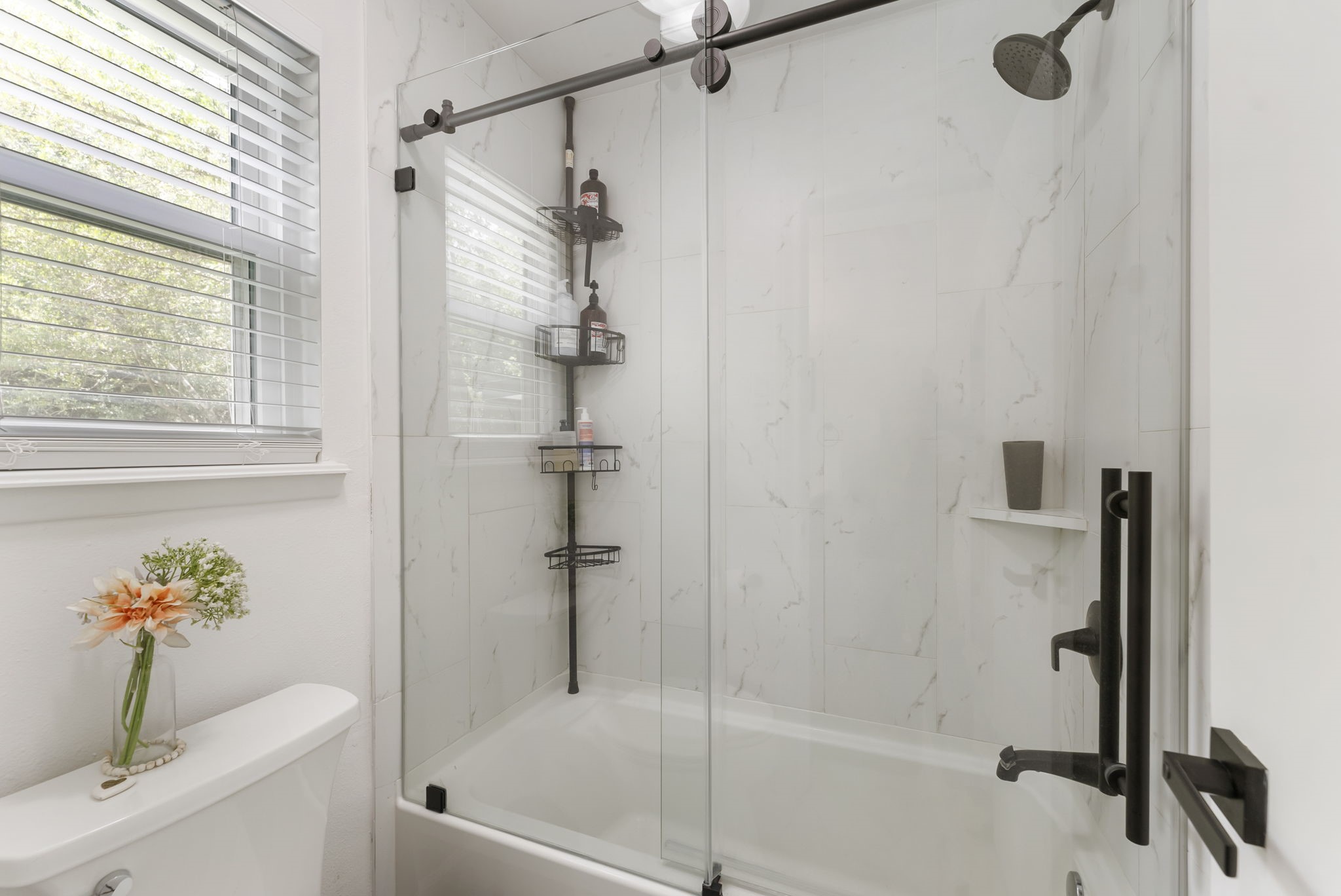 10 E White Willow Circle, Spring, TX, 77381 | 12993160 | Realty Texas LLC