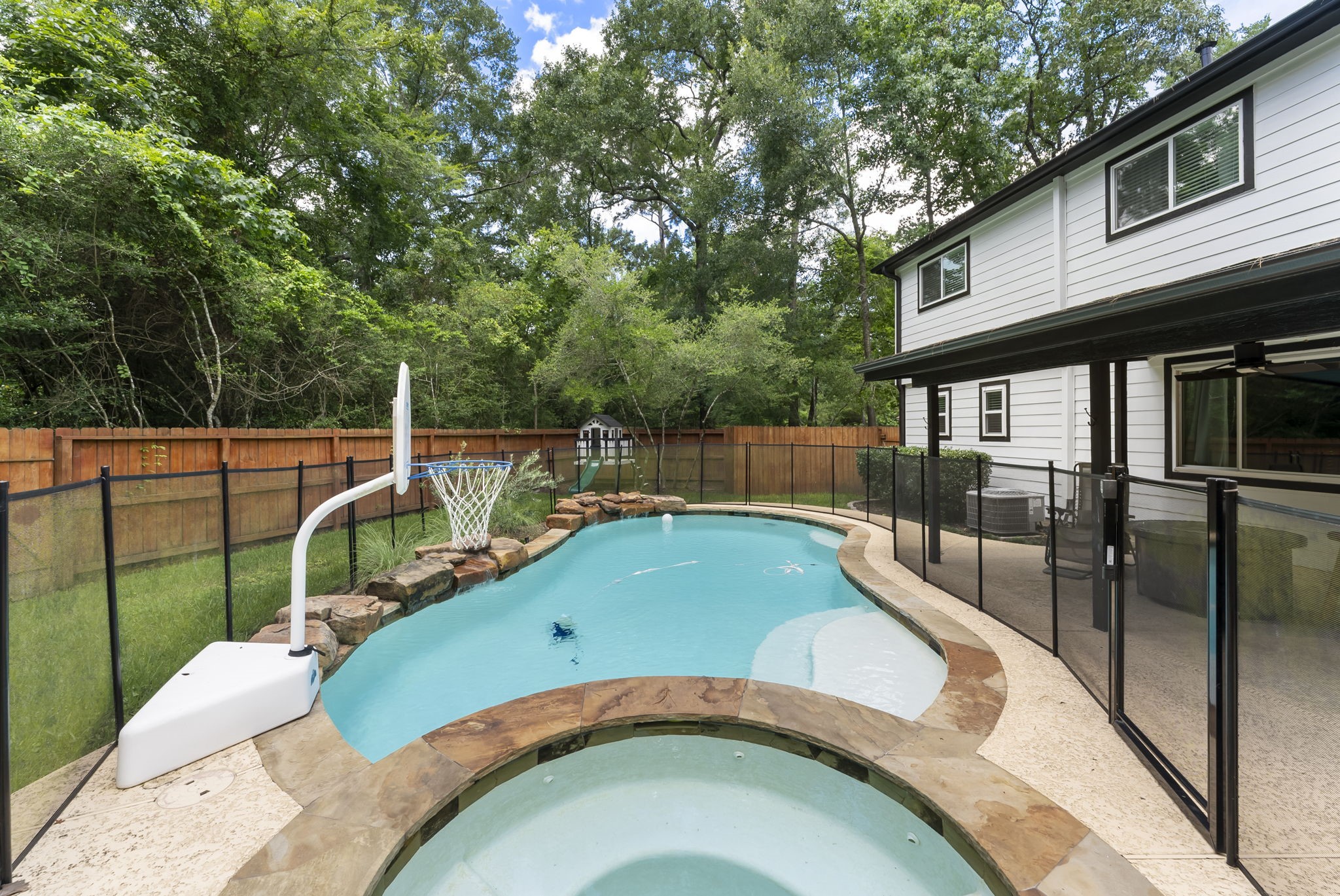 10 E White Willow Circle, Spring, TX, 77381 | 12993160 | Realty Texas LLC