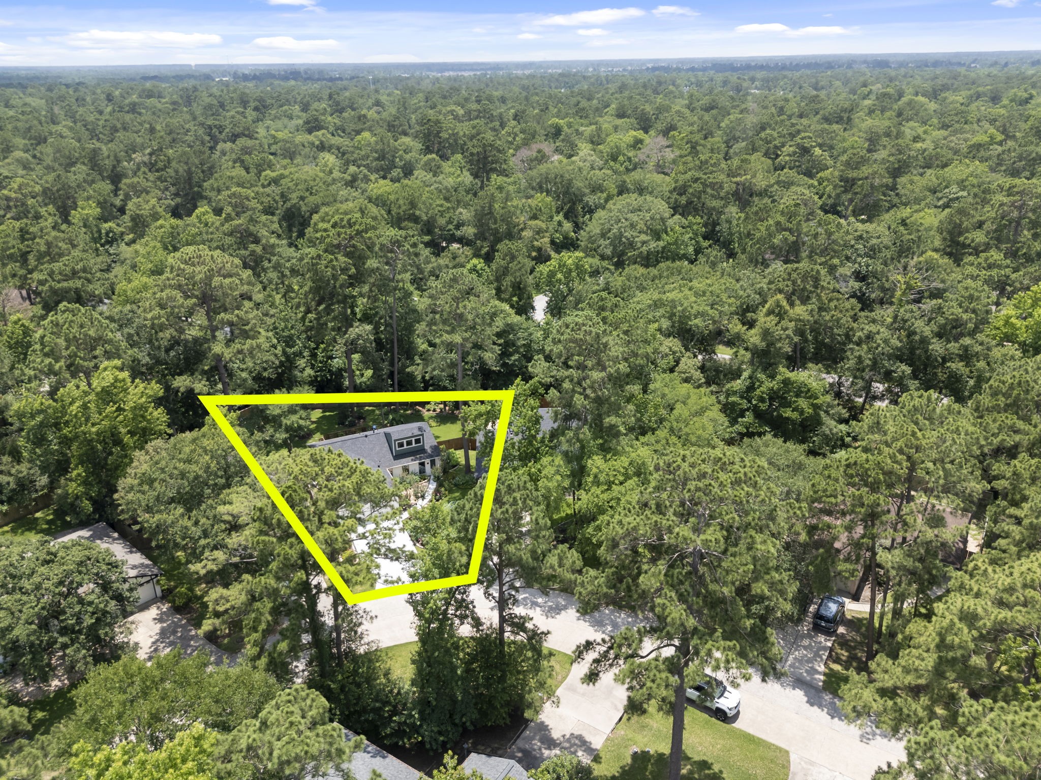 10 E White Willow Circle, Spring, TX, 77381 | 12993160 | Realty Texas LLC