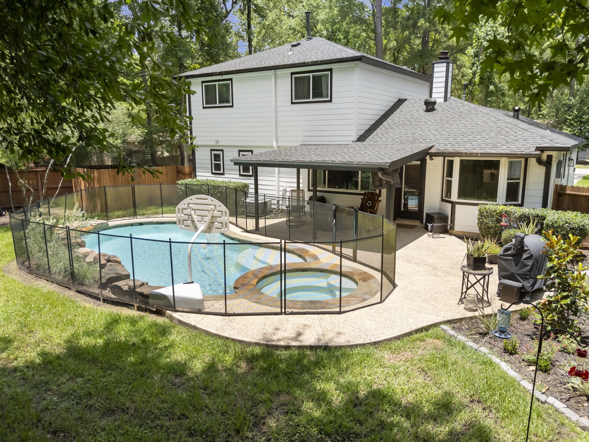 10 E White Willow Circle, Spring, TX, 77381 | 12993160 | Realty Texas LLC