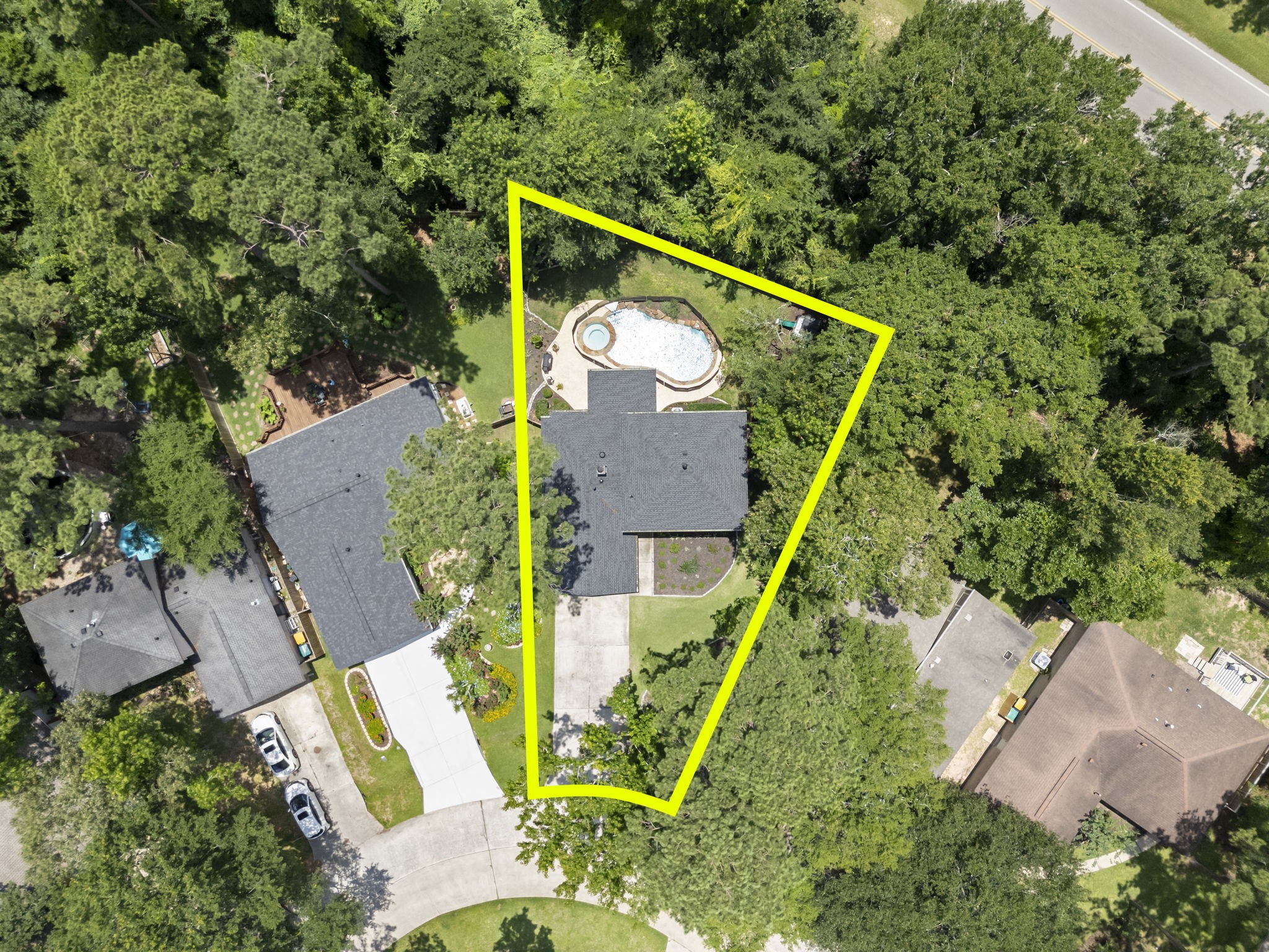 10 E White Willow Circle, Spring, TX, 77381 | 12993160 | Realty Texas LLC