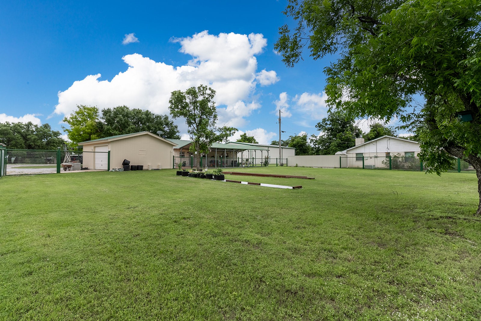 307 E Loop Drive, Brady, TX, 76825 | 21292943 | Realty Texas LLC