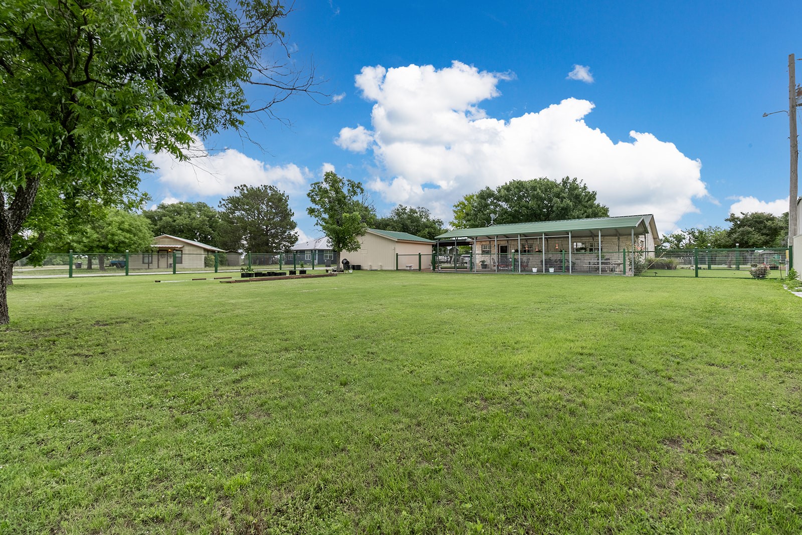 307 E Loop Drive, Brady, TX, 76825 | 21292943 | Realty Texas LLC