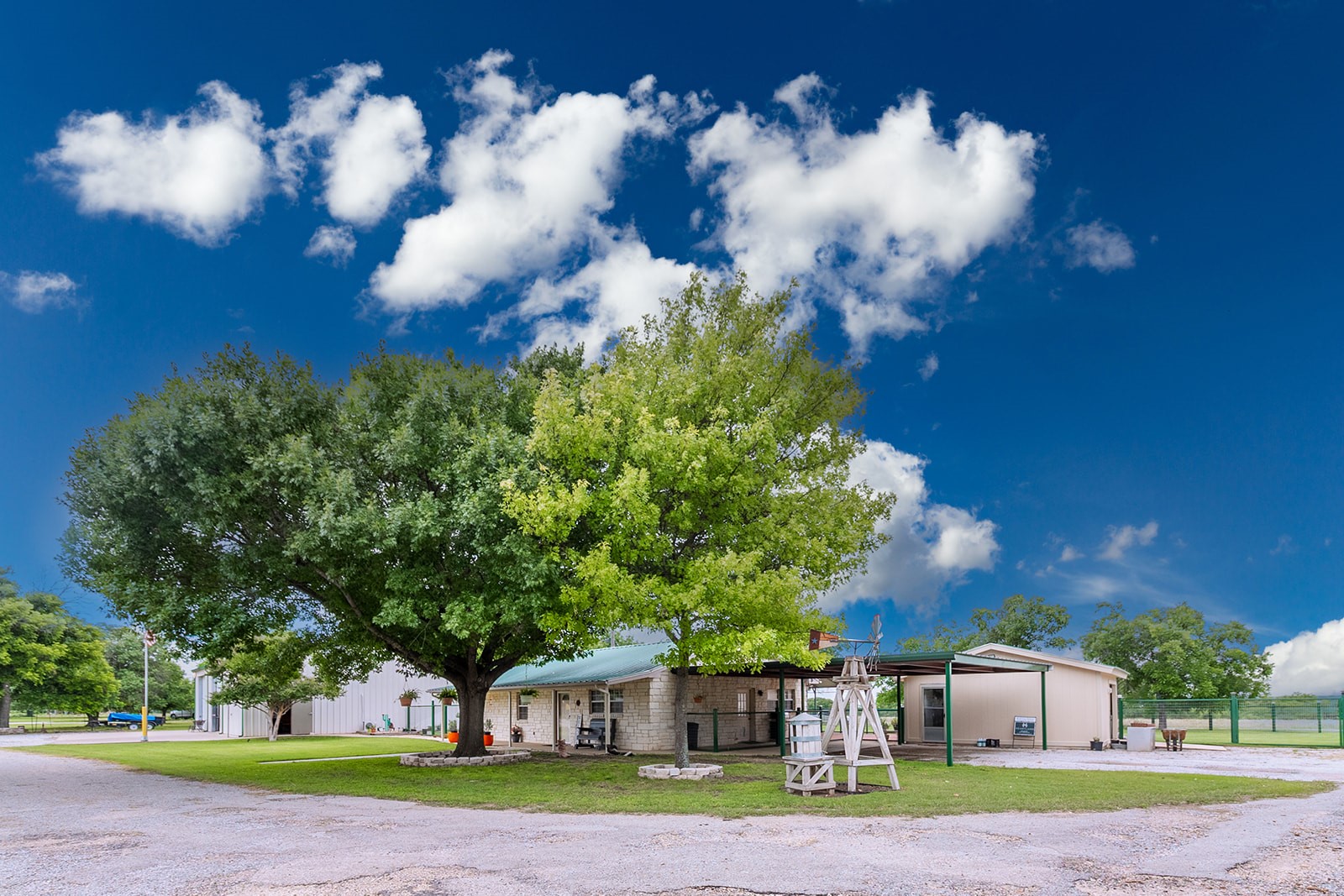 307 E Loop Drive, Brady, TX, 76825 | 21292943 | Realty Texas LLC