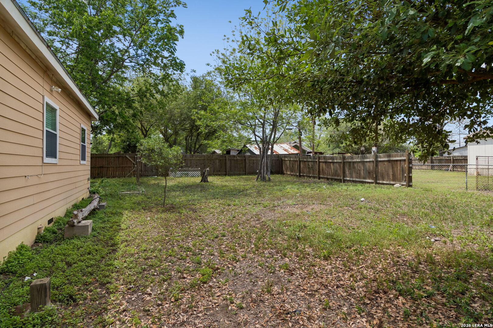810 Lamar, Luling, TX, 78648 | 1960714 | Realty Texas LLC